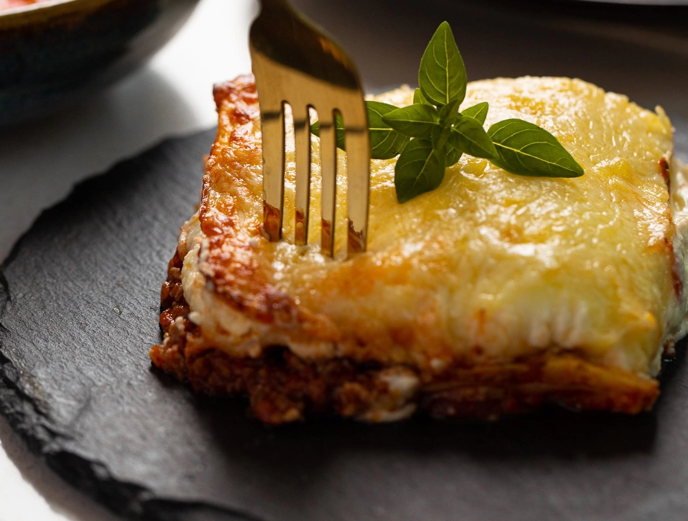 imagem destaque Lasanha de Carne Moída/Bolonhesa – Receita com Massa Pronta Romanha