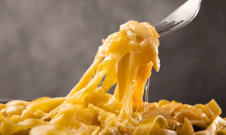 imagem destaque Talharim ao molho quatro queijos