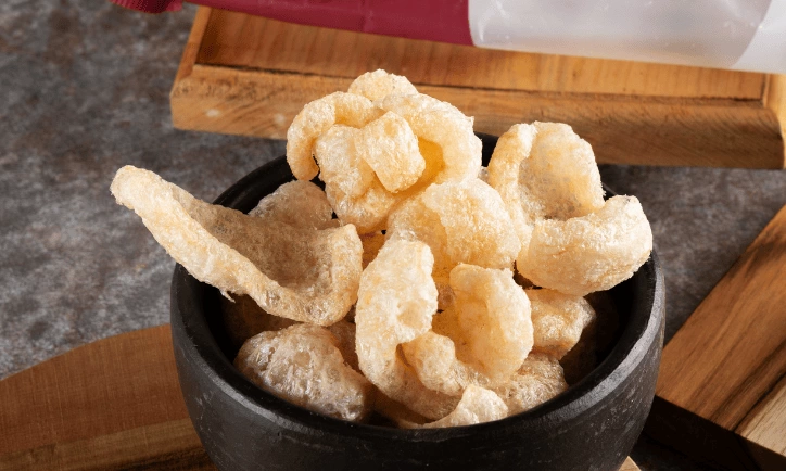 imagem destaque Pururuca com molho de tomate e manjericão